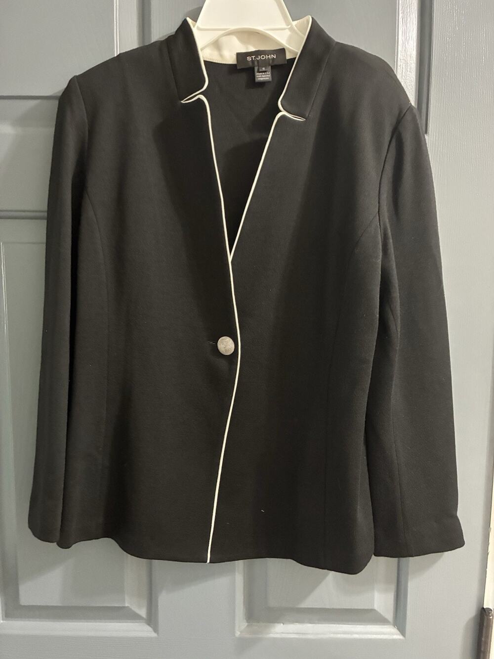 St. John Blazer Jacket Women's Sz 10 Black White Trim Knit Career Wool Blend USA